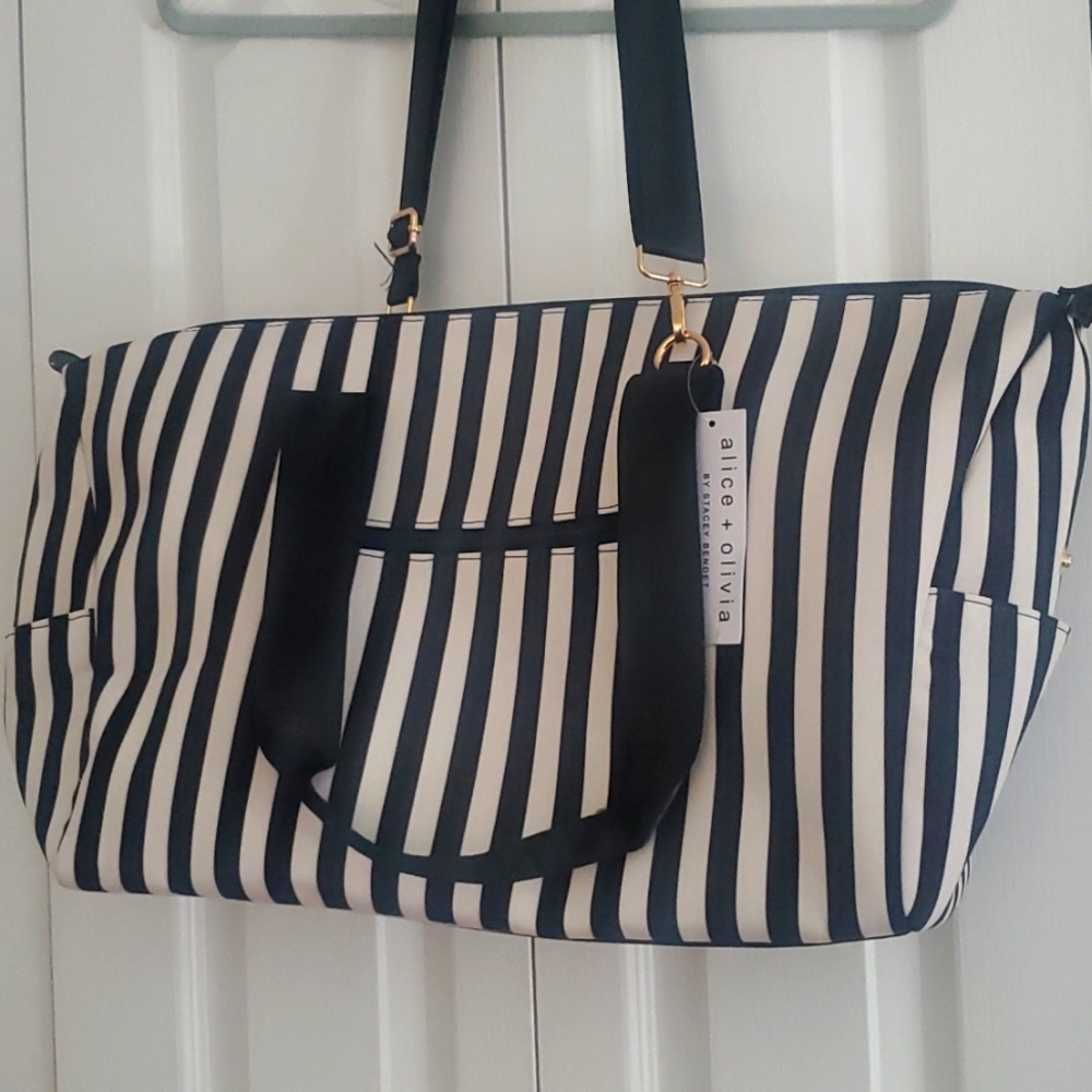 NWT Alice and Olivia Positano Duffel - Black and Cream